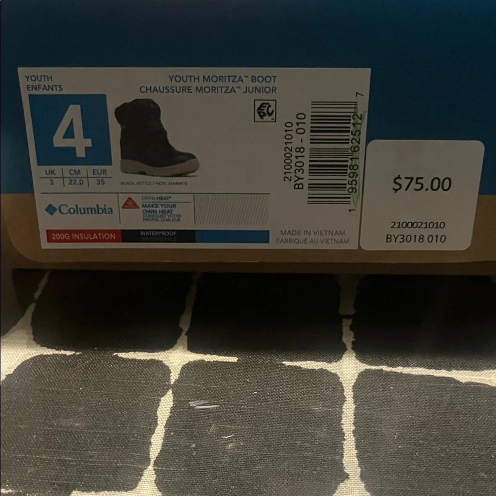 NWT Columbia Youth Moritza Waterproof Insulated Snow Boot, Black/Kettle, 4